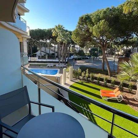 Palmeras Aparthotel *